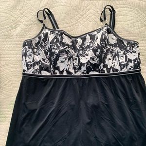 Avenue bathing suit with skirt